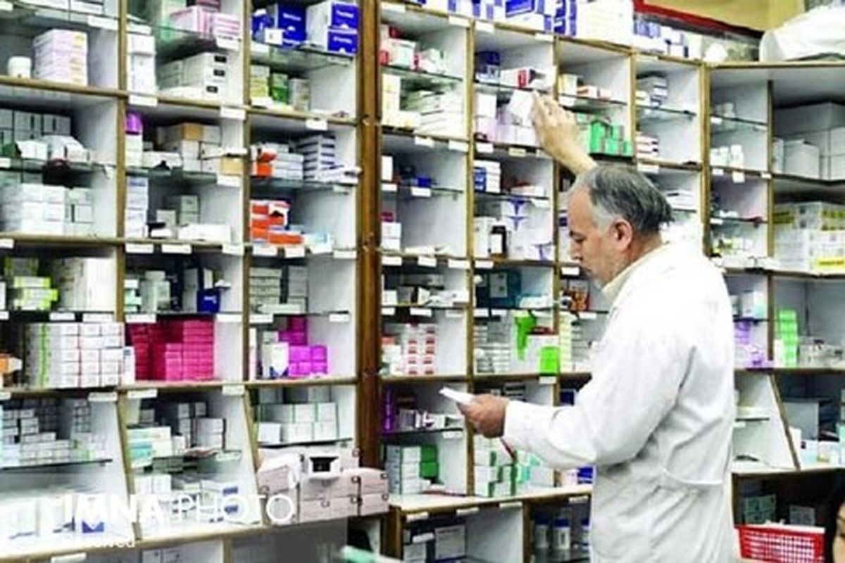 محاسبه آزاد قیمت دارو به بهانه قطع سیستم، تخلف است