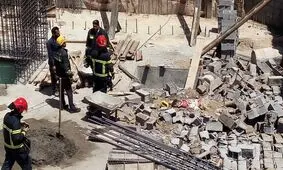 ریزش دیوار کارخانه جان کارگر جوان را گرفت