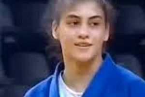 تقلید نحوه اصابت موشک های ایران توسط ورزشکار زن خارجی/ ویدئو