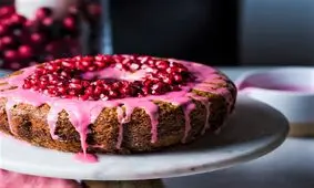 کیک انار را با این دستور برای شب چله درست کنید 