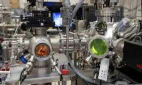 گامی نوین در مسیر فناوری‌های کوانتومی با ترکیب 2 ماده «غیرممکن»

