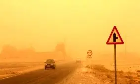 طوفان شن و بروز حادثه تصادف زنجیره‌ای در جاده نایین اردکان/ ویدئو