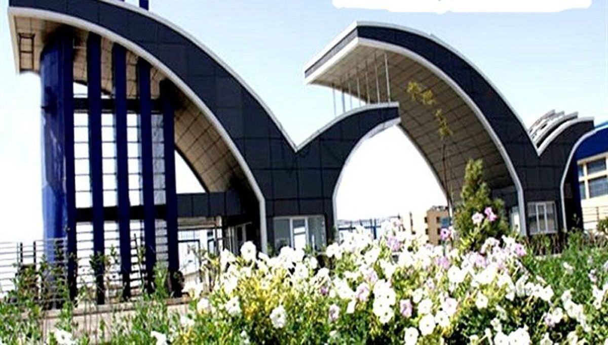 شایعه حمله به خوابگاه دخترانه و استفاده از آمبولانس برای جابجایی نیروهای انتظامات و بازداشتیها کذب است/ ۲ دانشجو در خارج از فضای دانشگاه توسط نهادهای امنیتی بازداشت شده اند
