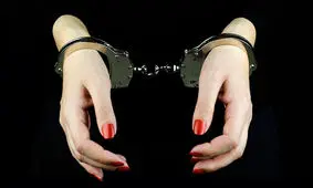 دستگیری کلاهبردار میلیاردی زن با پیامک جعلی