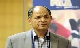 حمله با شمشیر و چاقو به رئیس هیات کشتی مشهد در سالن کشتی

