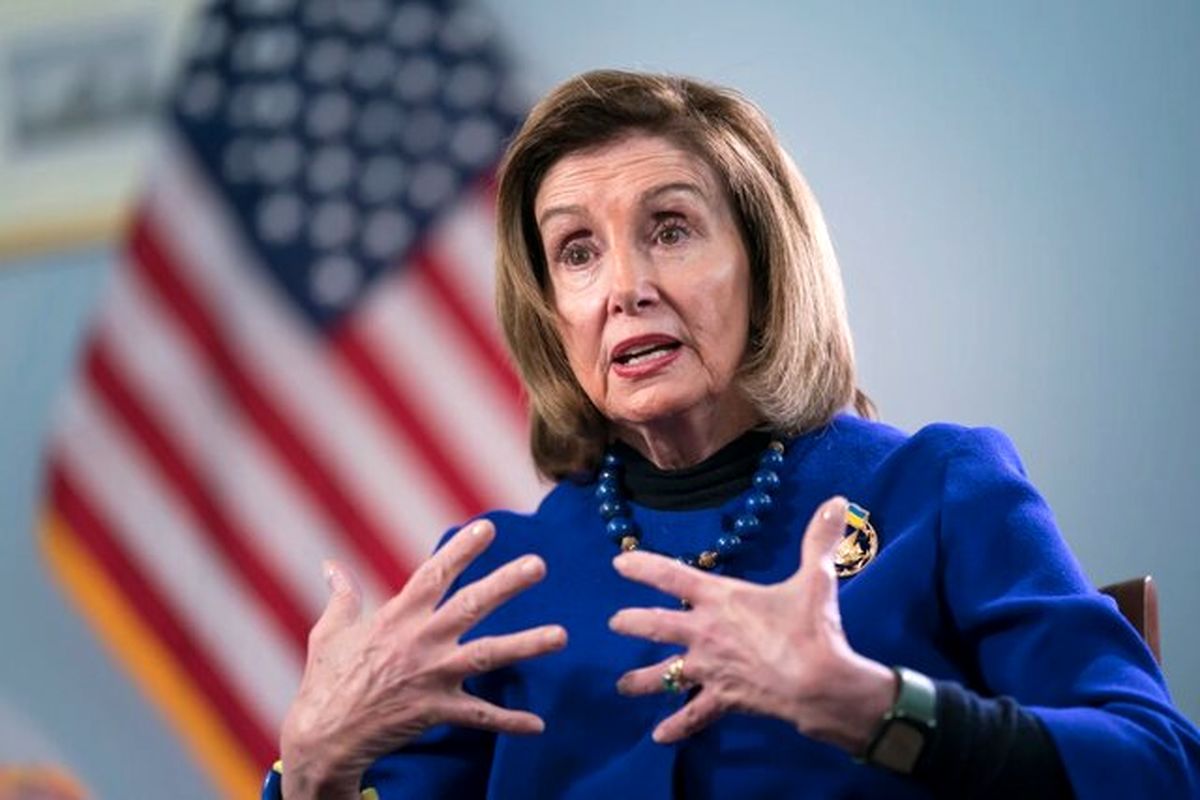 رئیس موقت مجلس نمایندگان آمریکا نانسی پلوسی را بیرون انداخت

