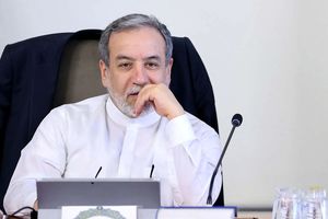 عراقچی: دنبال توافق با اروپا نیستیم/ توافقی که به دنبال آن هستیم باید شامل لغو تحریم‌ها باشد و این فراتر از ظرفیت اروپاست/ پیمان NPT نتوانسته از ما یا برنامه هسته‌ای ما محافظت کند
