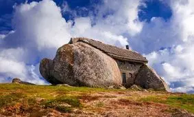 همه چیز دربارۀ عجیب‌ترین خانۀ دنیا