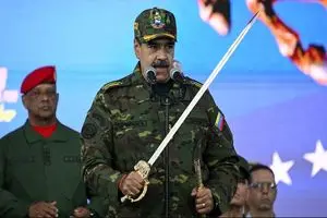 «مادورو» شمشیر به دست پیام داد!