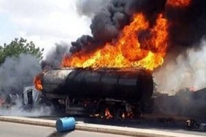 تریلی آتش گرفته هیچ ارتباطی با سپاه ندارد