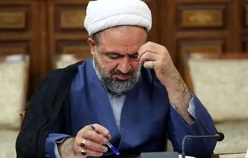 سوالات جنجالی دانشجویان از رسایی، نماینده مجلس