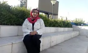 شغل خطرناک‌ دختر ۲۳ ساله ایرانی/ فاطمه روزی ۱۲ ساعت در ارتفاع کار می‌کند با درآمد ۳۰ تا ۵۰ میلیون تومان در ماه/ عکس
