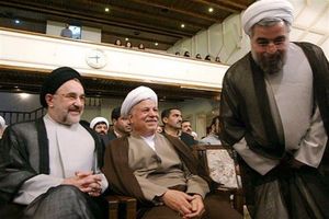حمله روزنامه رسالت به موسوی،هاشمی،خاتمی و روحانی