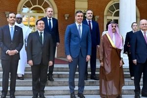 دیدار نخست‌وزیر اسپانیا با چند تن از مقامات ارشد خاورمیانه پس از به رسمیت شناختن کشور فلسطین

