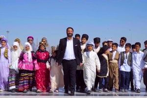 سرود «سلام فرمانده ۲» منتشر شد/ نماهنگی با حضور ۱۰ هزار کودک و نوجوان از سراسر کشور در مسجد جمکران/ ویدئو