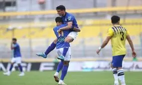 استقلال پس از ۱۰ سال قهرمان نیم‌ فصل شد