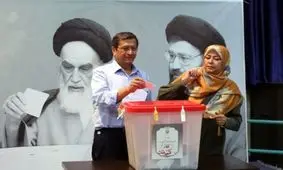 همتی: مردم اجازه ندهید خارج از صندوق رای در مورد مسائل کشور تصمیم بگیرند/ 2 دیدگاه واقعا متفاوت هستند

