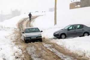 بارش برف و باران در جاده های ۲۵ استان
