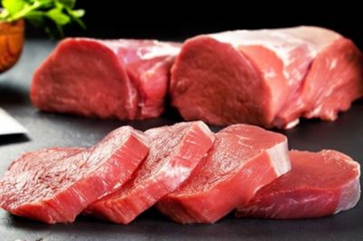 گوشت گرم وارداتی به بازار عرضه می شود/ قیمت برای مصرف کننده، هر کیلوگرم ۲۰۰ هزار تومان