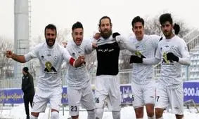 هفته سیزدهم لیگ‌برتر| 3 امتیاز خانگی ذوب‌آهن مقابل فجر/ شاگردان تارتار صعود کردند 