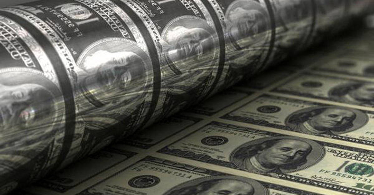 نوسان نرخ ارز در پایان سال موقت است/ پیش‌بینی ریزش دلار در فروردین‌

