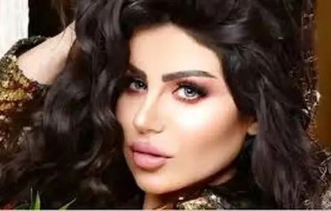 سوپر مدل عرب در حرم امام رضا/ ویدئو 