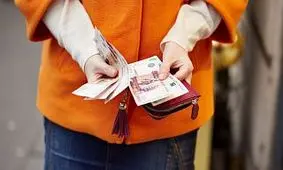 سقوط ادامه دار روبل روسیه در مقابل دلار آمریکا