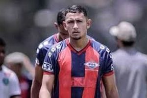 مرگ فوتبالیست برزیلی پس از تصادف با گاو/ ویدئو