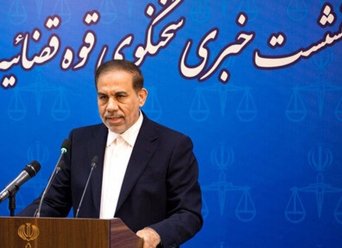 تشکیل پرونده برای سقوط بالگرد حامل رئیسجمهور/ اعتراض تتلو به حکم دادگاه/ شناسایی اموال مالک کوروش کمپانی/ پرونده قتل داریوش مهرجویی در دیوان عالی