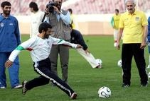 رفتار احمدی نژادی مدیران پرسپولیس با وحید هاشمیان
