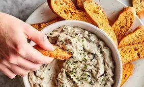 طرز تهیه دیپ قارچ و پنیر ساده 