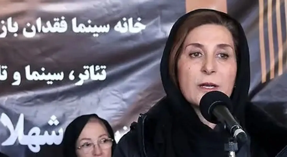 سفر در زمان؛ «پوری بنایی و فاطمه معتمدآریا» در مراسم تشییع شهلا ریاحی؛ سال 98 