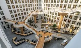 خاص ترین ساختمان آلمان یک اداره 7 طبقه است!/ تصاویر