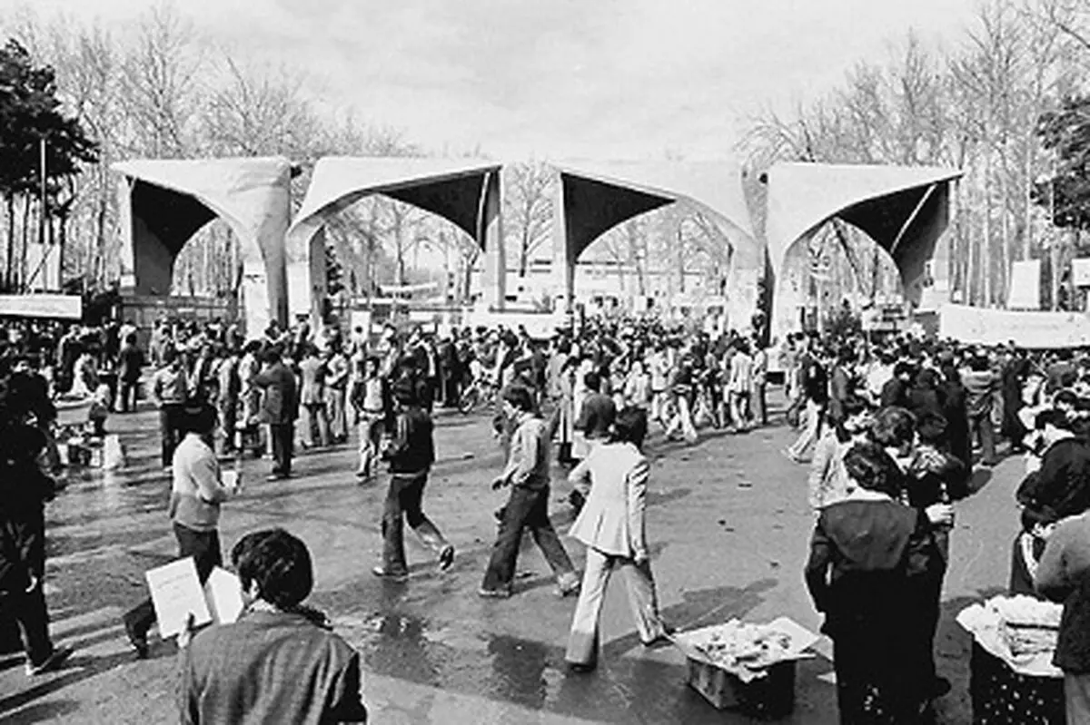 خالص‌سازی داشتیم؛ وقتی خالص‌سازی مد نبود!/ دانشجویان چپگرای اول انقلاب از تصفیه می گویند و مبارزه با امپریالیسم/ ویدئو

