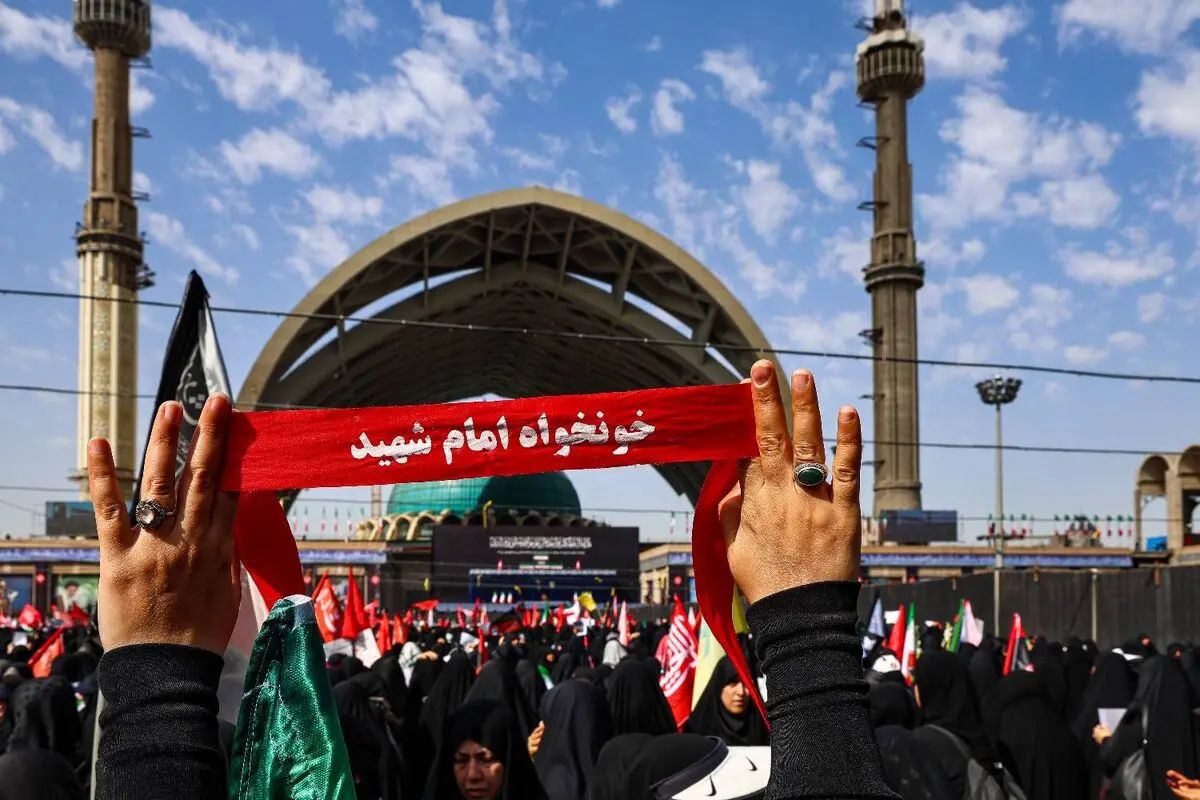  دستگاه‌های دیپلماتیک و قضایی به طور جدی پیگیر پرونده خون‌خواهی رهبر شهید هستند 