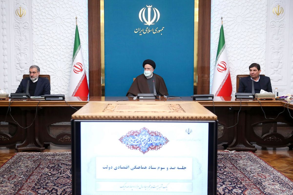 تصمیمات ستاد هماهنگی اقتصادی برای رفع موانع مدیریت بانک مرکزی در برخورد با پولشویی