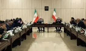 عارف: ایران دستاوردهای خود در تنگه هرمز را حفظ می‌کند
