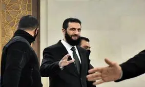 جولانی از ترامپ برای شیشه عطری که به او هدیه داده تشکر کرد | عکس