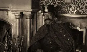 سفر در زمان؛ عکسی که ناصرالدین شاه جوان از خودش انداخت؛ 161 سال قبل 