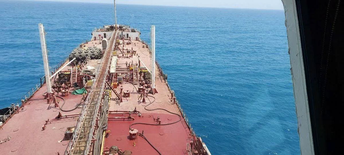 توقیف نفتکش خارجی به اتهام حمل ۲ میلیون لیتر سوخت قاچاق در دریای عمان