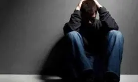 زورگیری از پسر جوان با گرفتن شماره ای از سرویس بهداشتی