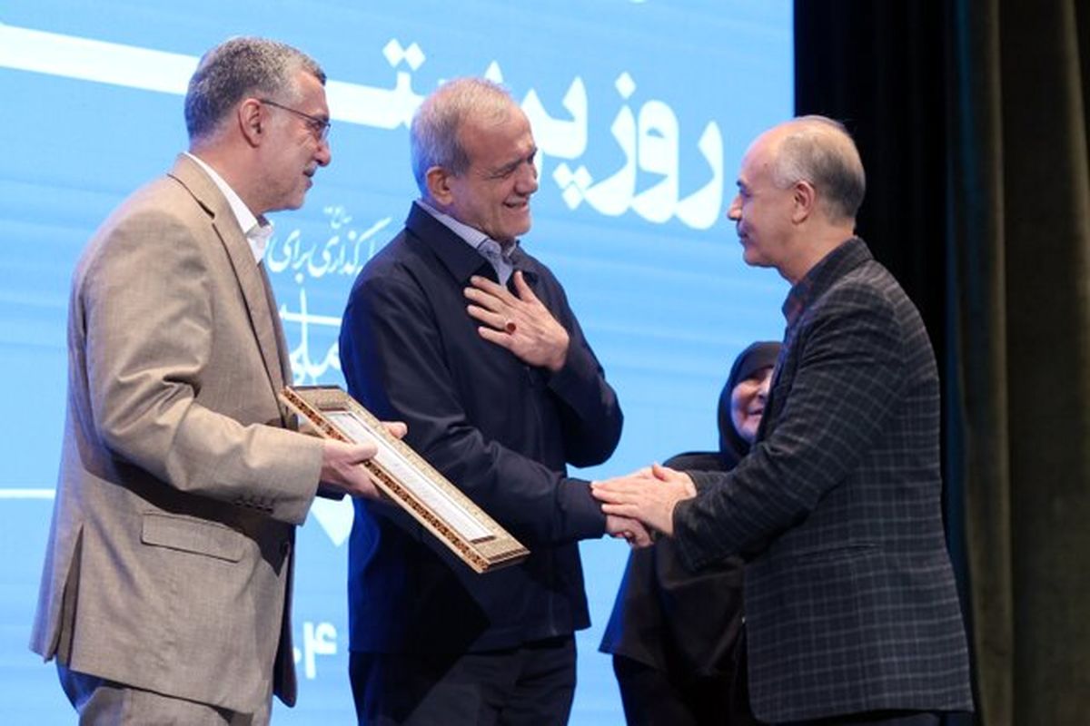 پزشکیان: رقم اضافهکار پرستاران، قابل قبول نیست/ نیامدهایم فقط امر و نهی کنیم/ آرزوی دشمن به سرانجام نرساندن اصلاحات است