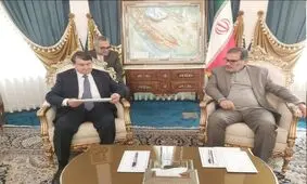 شمخانی: پایان دادن به سلطه دلار در مبادلات اقتصادی و تجاری شتاب گرفته است


