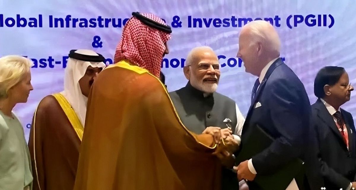 ثبت لحظه تاریخی از دیدار و دست دادن بایدن و بن سلمان/ ویدئو