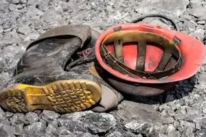 مرگ ۲ کارگر معدن هنگام پنچرگیری