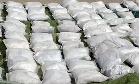درگیری مسلحانه قاچاقچیان با مرزبانان/ بیش از یک تن موادمخدر در مرز‌های جنوب‌شرق کشف شد