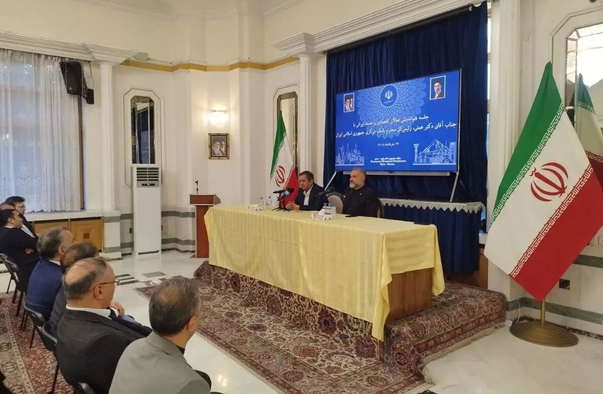 رئیس کل بانک مرکزی: سیاست ایران تقویت مناسبات با روسیه است
