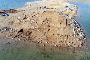 پدیدار شدن بقایای شهر باستانی ۳۴۰۰ ساله پس از کاهش سطح آب پشت سد موصل
