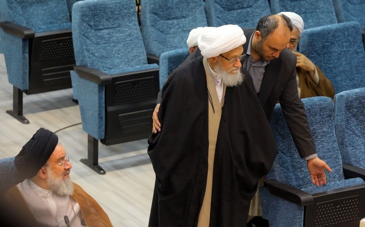  تصاویری از افتتاحیه سومین اجلاسیه مجلس خبرگان رهبری در قم 