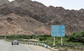 ایران به هیچ وجه اجازه حضور کشورهای ثالث در منطقه قفقاز جنوبی را نخواهد داد/ ایران بدون هیچ مانع و هزینه مالی کنارگذر ارس را در اختیار باکو قرار داد/ تغییر مرزهای بین‌المللی خط قرمز ایران است

